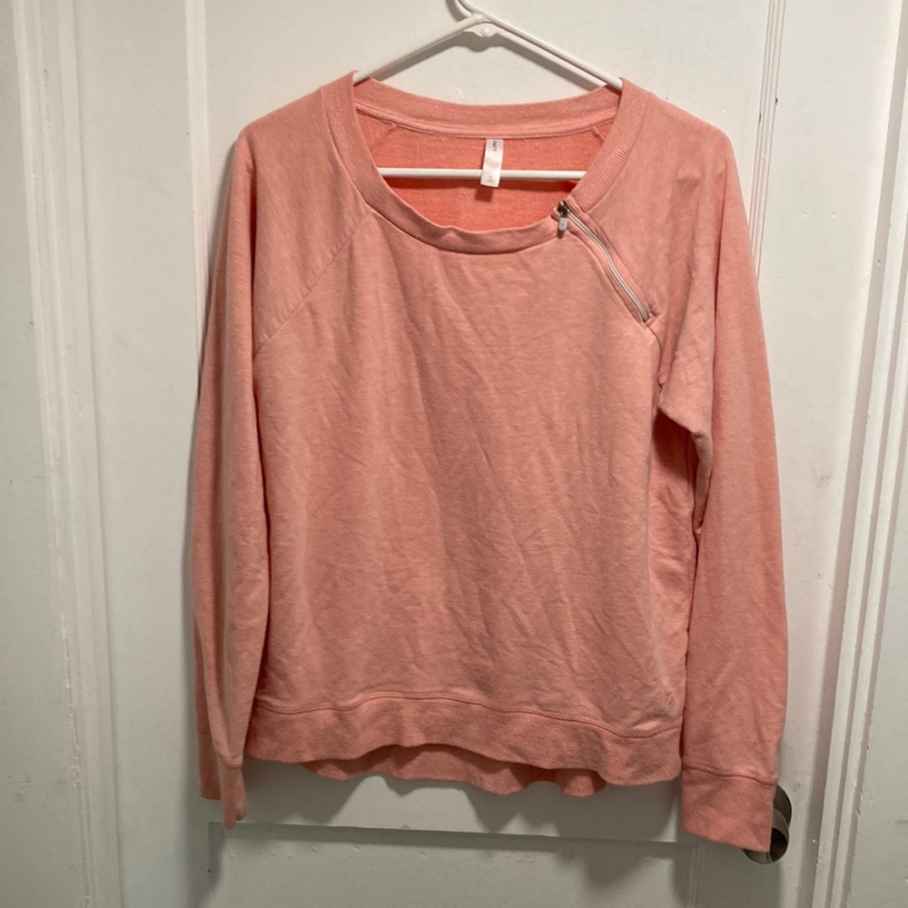 GAP Top - Picture 2 of 11
